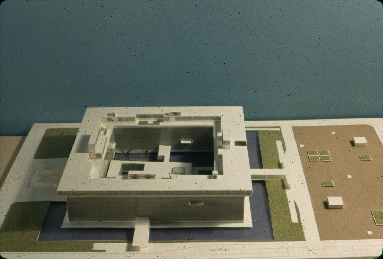 A-R5-17 - Nobuo Hozumi entry_City Hall and Square Competition_Toronto_1958_architectural model.jpg