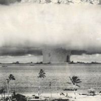 TS-049_1-SC-SU-118_Atomic Bomb explosion_f.jpg